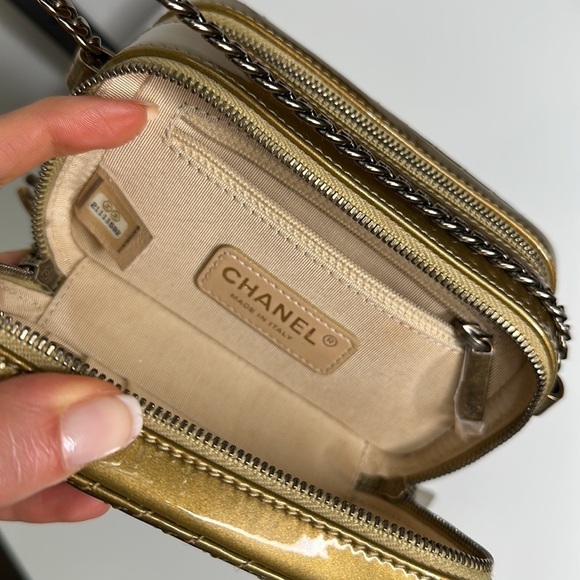 CHANEL Mini Coco Boy Camera Bag Patent Antique Gold Color Limited edition - Picture 4 of 10